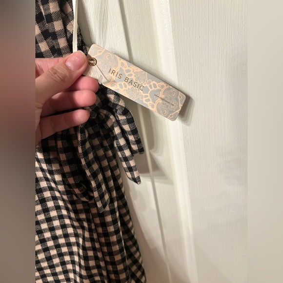 NEW 🆕 Stylish Black and Brown Checkered Dress with Shorts - Picture 5 of 7